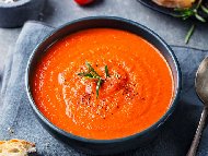 Рецепта Доматена крем супа от пресни домати с естрагон